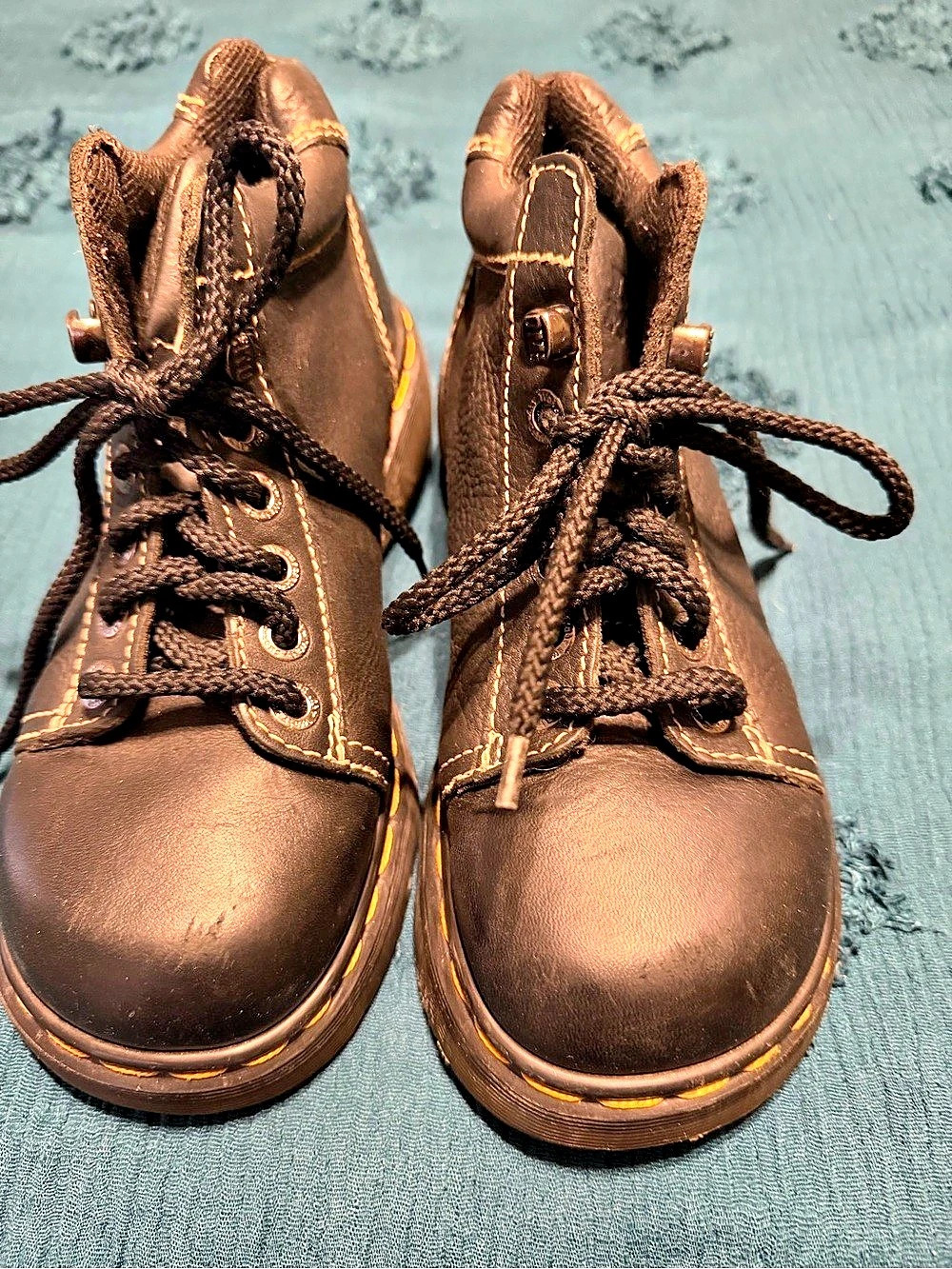 Dr. Martens 8542 Brown Lace-Up Boots US 5